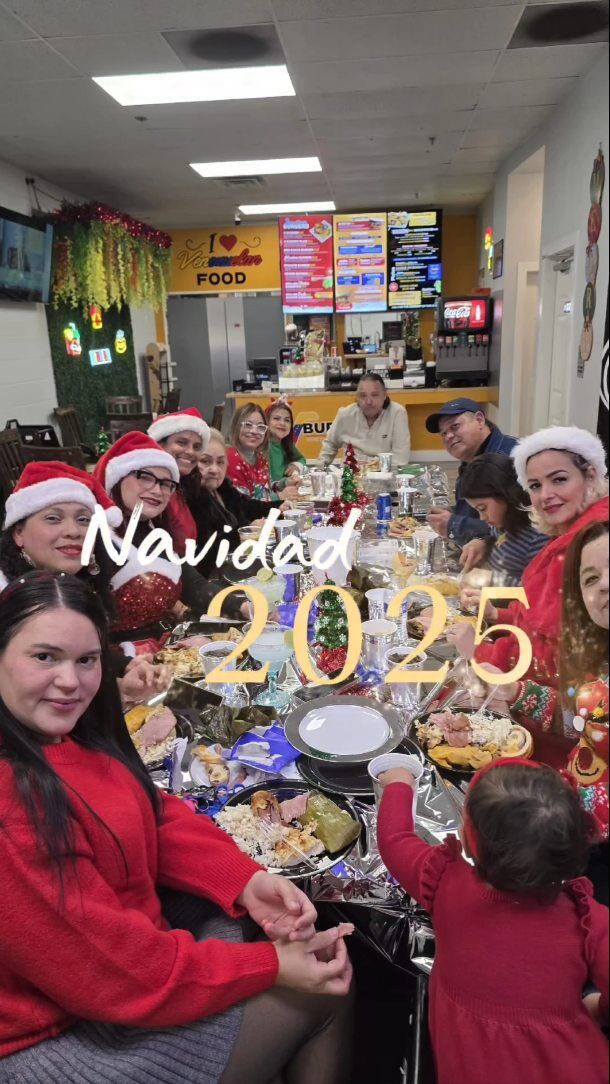 Navidad es estar juntos, dondequiera que estemos 🎄🍔

​Sabemos que hoy la nostalgia pega un poquito más fuerte.

🫂🇻🇪Ser venezolano lejos de casa significa trabajar duro, soñar en grande y extrañar los abrazos de los nuestros. 

Por eso, en @vburger.utah , nuestro equipo de trabajo —que también es una familia de guerreros— está aquí con la plancha encendida y el corazón abierto para ti.

​No pases esta tarde solo.🫂🎄🌟 Ven a compartir con nosotros, que entendemos tu esfuerzo y compartimos tu misma pasión.

 Somos el sabor que te recuerda que, aunque estemos lejos, seguimos unidos por nuestras raíces y el trabajo honesto.

​📍 ¡Te esperamos hoy hasta las 6:00 PM! Pásate por tu burger favorita antes de ir a casa.

​#MeBurger #NavidadVenezolana #VenezolanosEnElExterior #SaborVenezolano #comidavenezolana